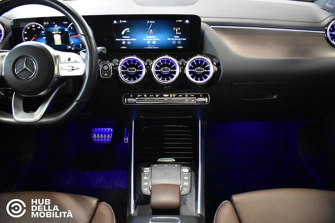 MERCEDES-BENZ GLA 200 d Automatic 4Matic Premium